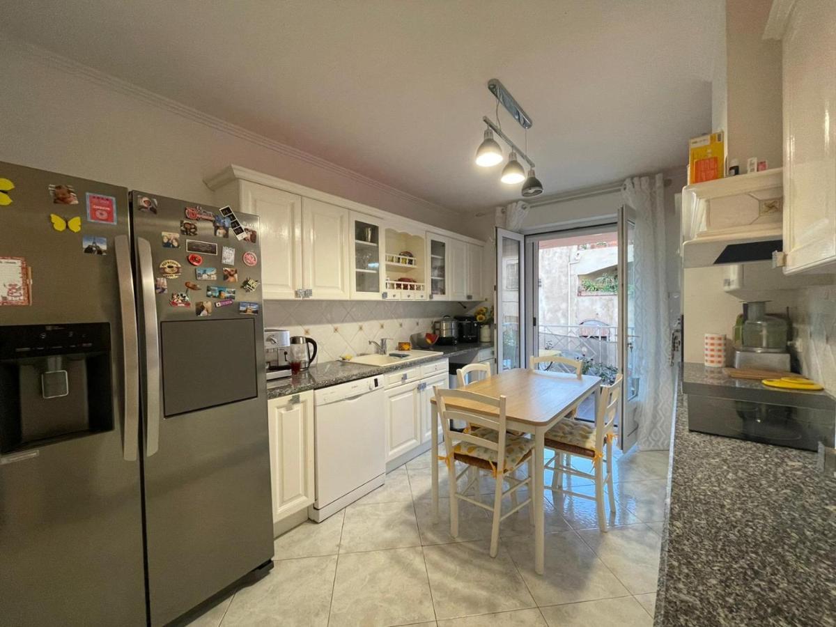 Appartement T4 Tres Bien Situe Et Climatise LʼÎle-Rousse Exterior foto