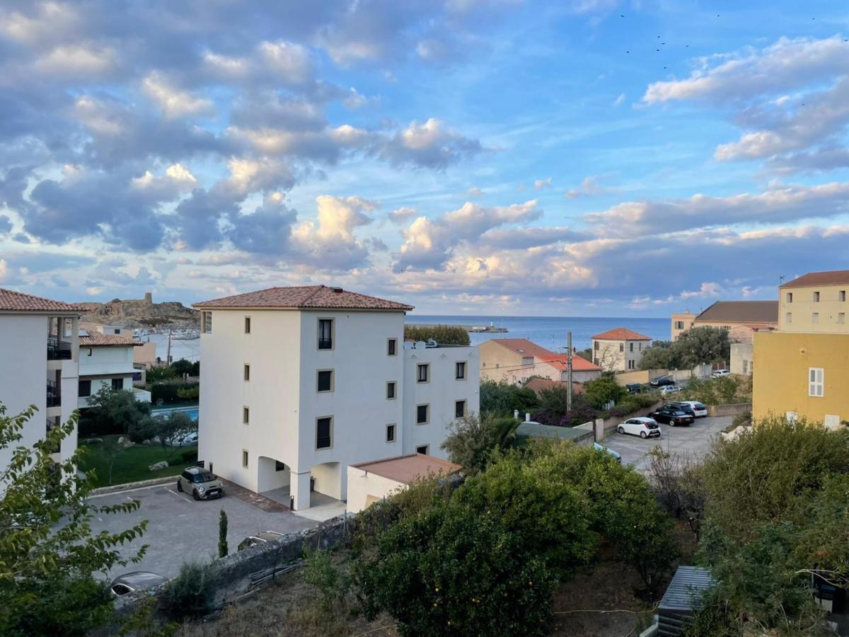 Appartement T4 Tres Bien Situe Et Climatise LʼÎle-Rousse Exterior foto